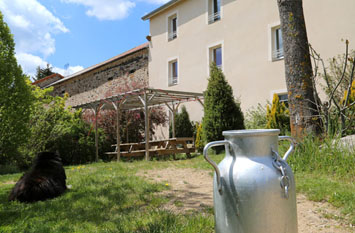 Gite de groupe La Source et le Grenier