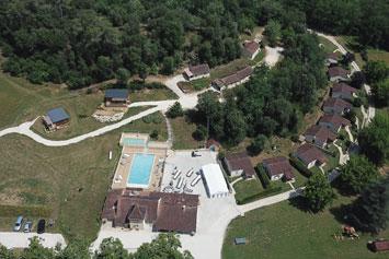 Gite de groupe Au creux des arbres - Village de gîtes