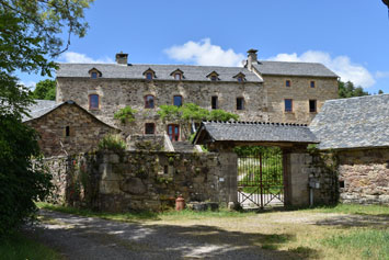 Gite de groupe Les Bories de Prévinquières