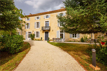 Gite de groupe Le CastelPierre de Lagraulet