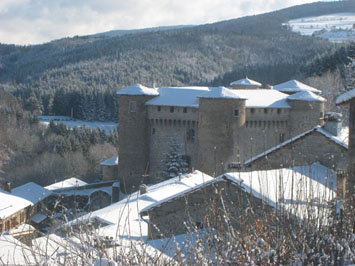 Gite de groupe Gite de Chalmazel village