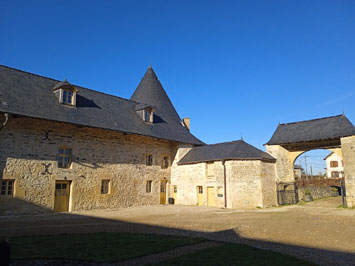 Gite de groupe Le Château de Charbogne