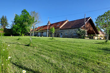 Gite de groupe La Grange de Combe Belle