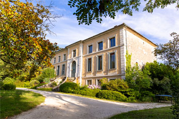 Gite de groupe Domaine de Bernou