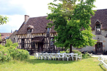 Gite de groupe Les Ecuries de Saint-Cyr