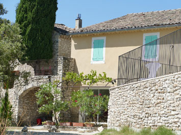 Gite de groupe Entre garrigue et potager bio