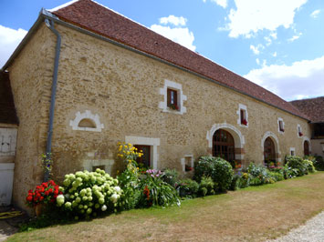 Gite de groupe Les Granges du Château de Ribourdin