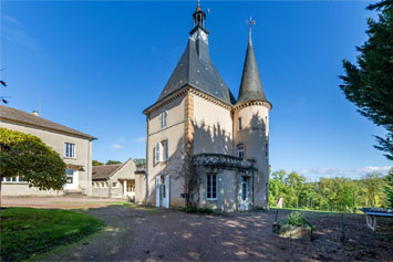 Gite de groupe Dom. La Tour de L'horloge de Châteauvert