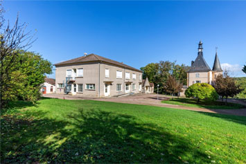 Gite de groupe Dom. La Tour de L'horloge de Châteauvert