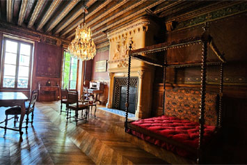 Gite de groupe Château Louis XI - L'Aile Royale