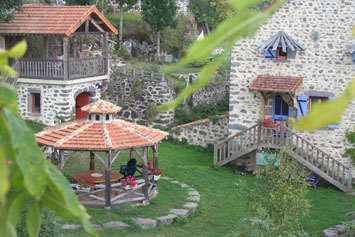 Gite de groupe Gîtes de Montlouby