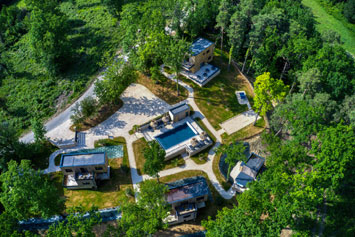 Gite de groupe Village de Cabanes du Pech Eternel