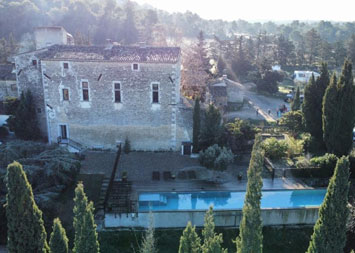 Gite de groupe Château Petit Sonnailler