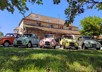 Gite de groupe Domaine Saint Loup - Petit et Grand Loup