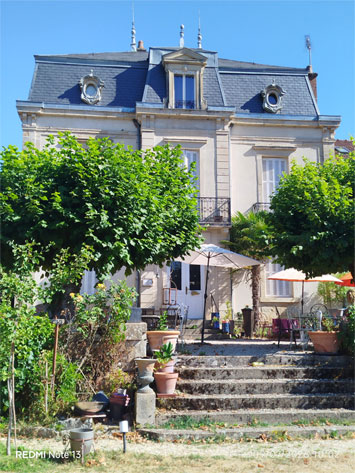 Gite de groupe Les Pieds dans l'Ouche