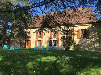 Gite de groupe Le Manoir de la Pomarède