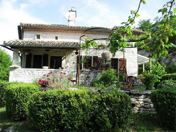 Gite de groupe Eco Gîte le Théron Fontaine