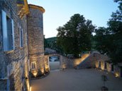 Château de Chaussy - Village de gîtes