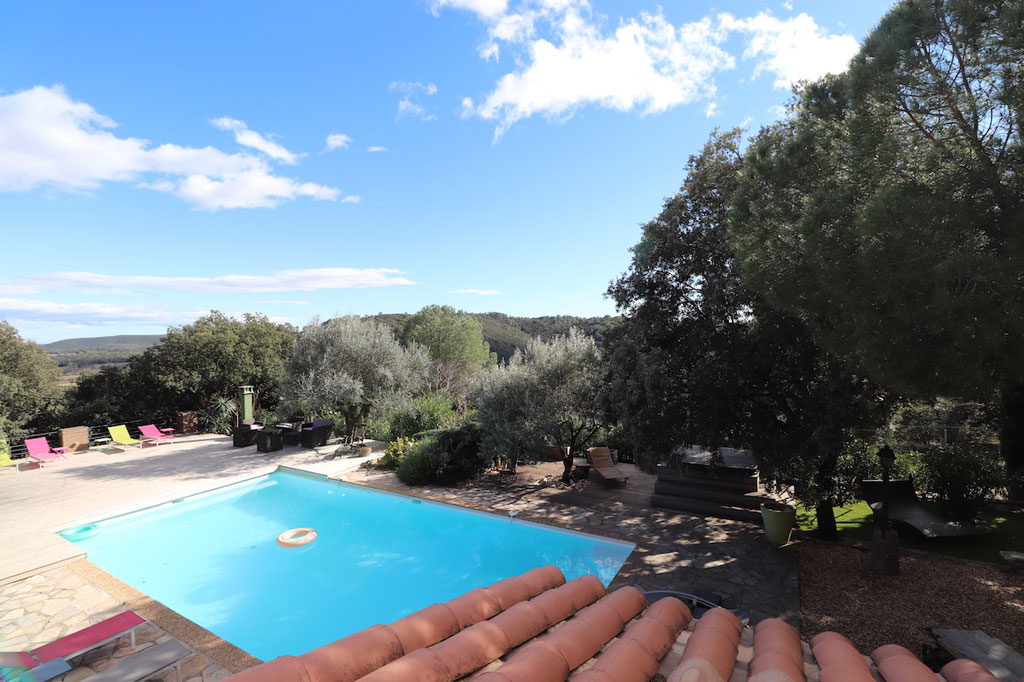 domaine les collets - gite de groupe gard 16 couchages