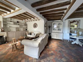 Maison L
