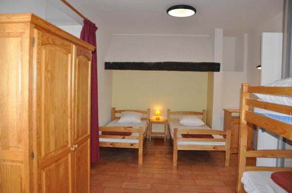 Le Mas De La Barque Gite De Groupe Lozere 24 Couchages